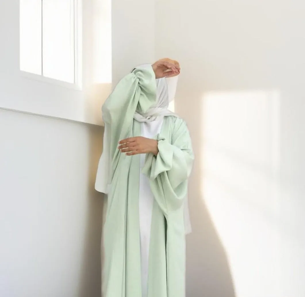 Elegant puff sleeve throw over