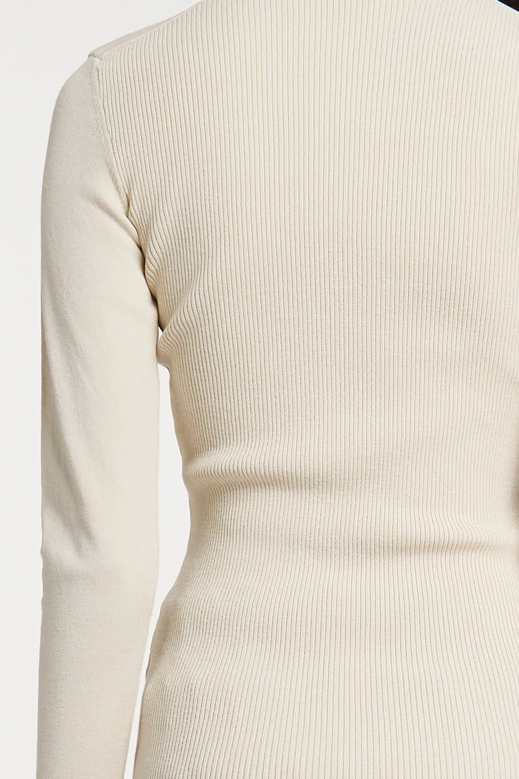 Knit Top Front Waist Line Cutout Lip Appliqué Ivory