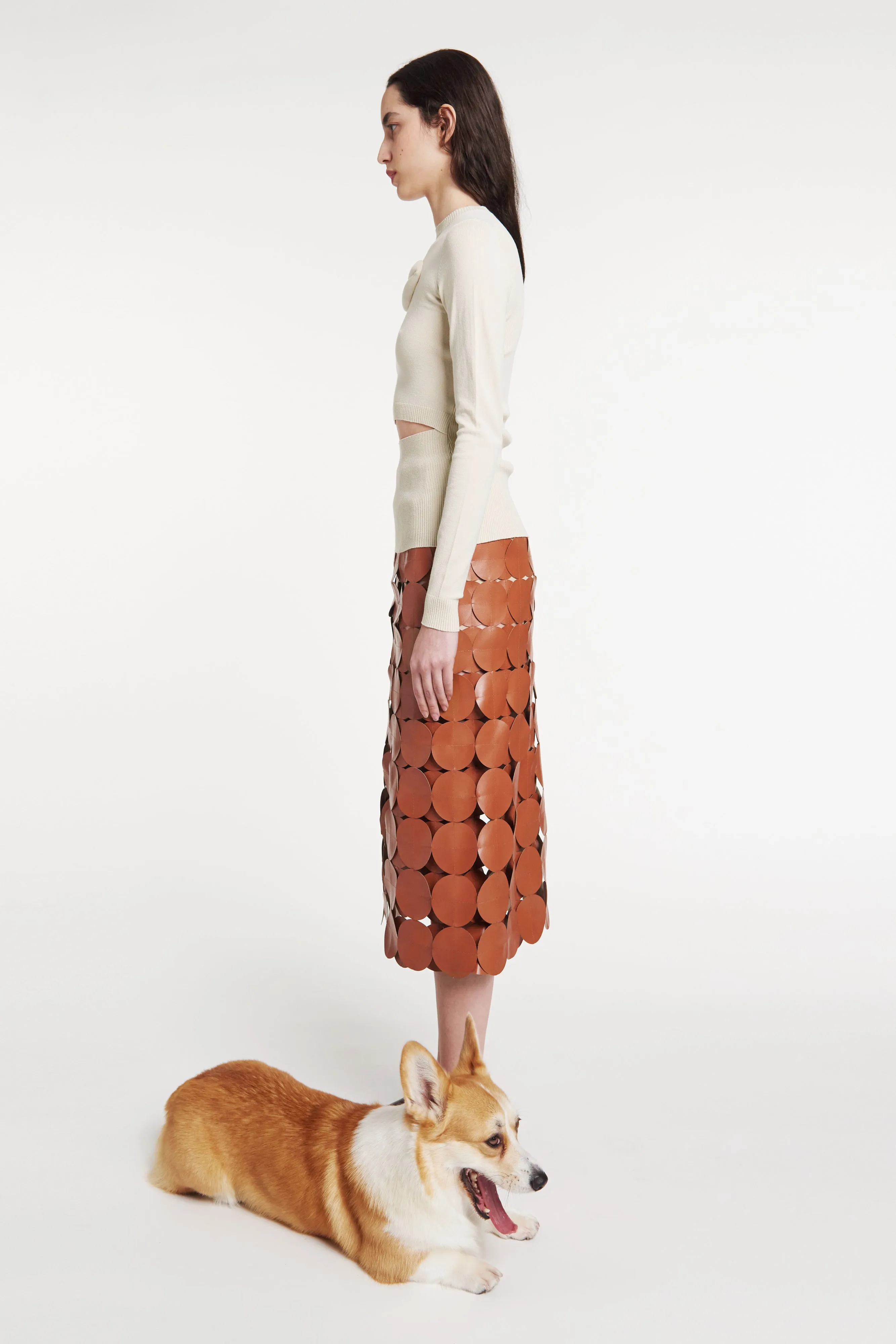 Knit Top Front Waist Line Cutout Lip Appliqué Ivory
