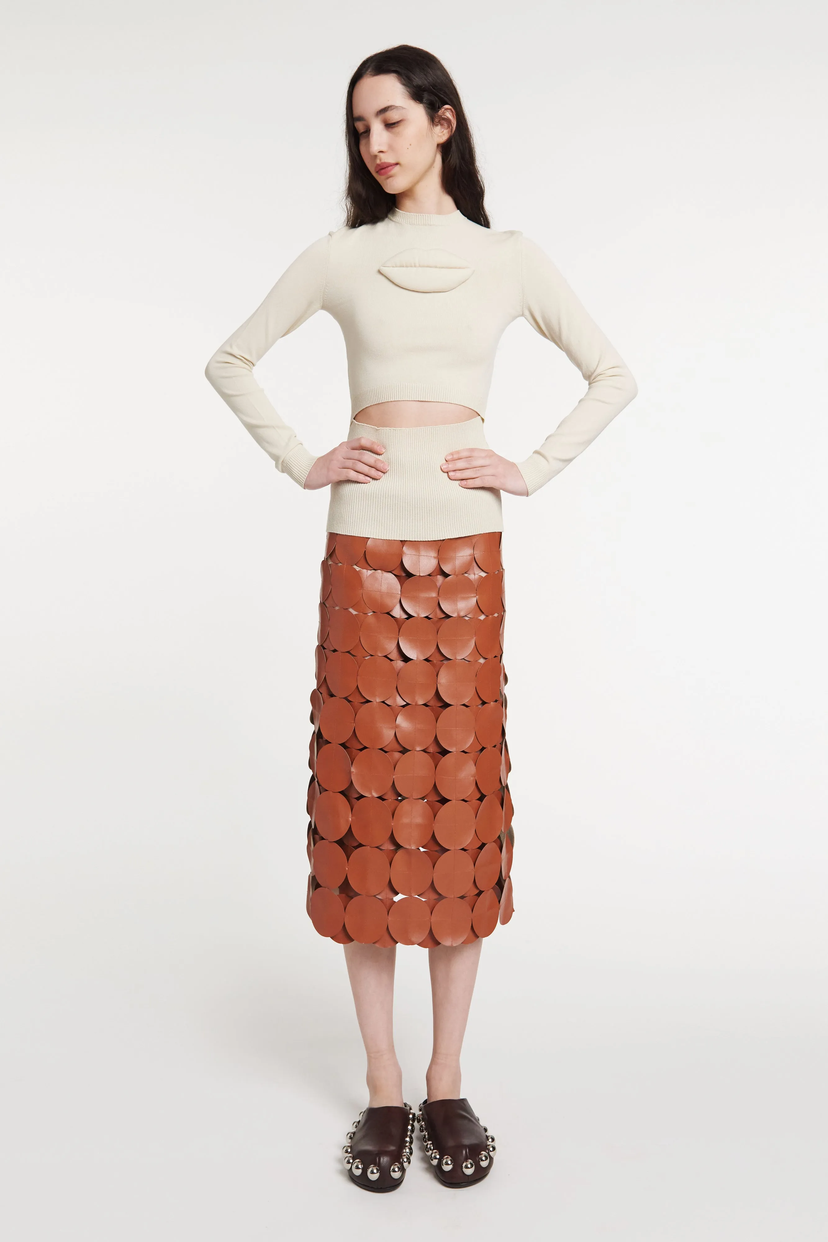 Knit Top Front Waist Line Cutout Lip Appliqué Ivory