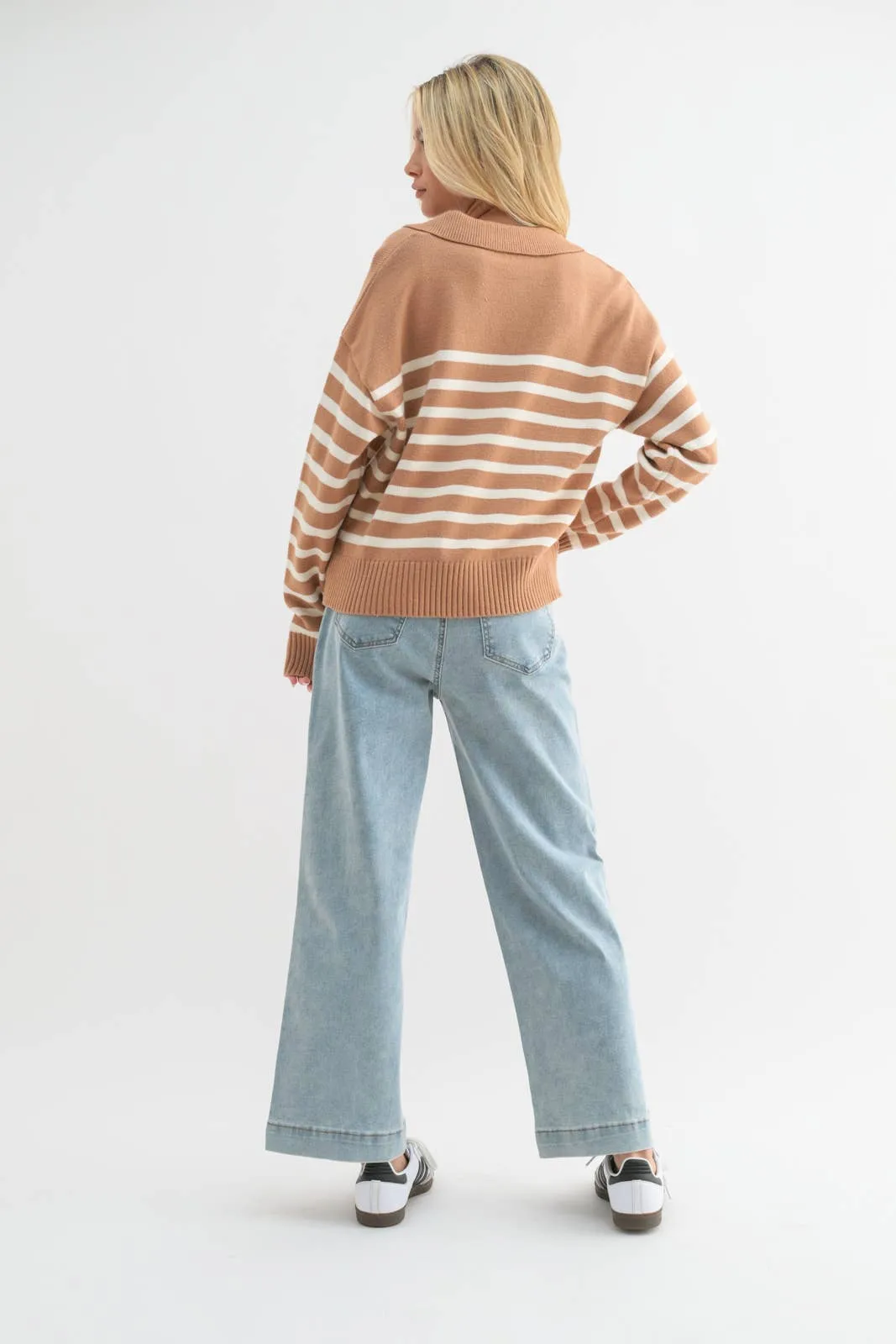 RELAXED CROP COLLARED SWEATER
